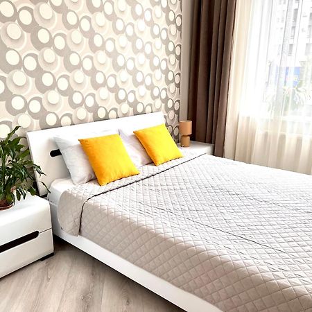 Osapart Beautiful Apartment In A Complex Semycvit Лвив Екстериор снимка