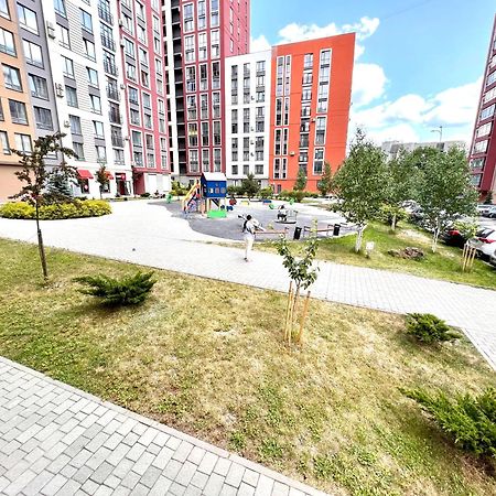 Osapart Beautiful Apartment In A Complex Semycvit Лвив Екстериор снимка