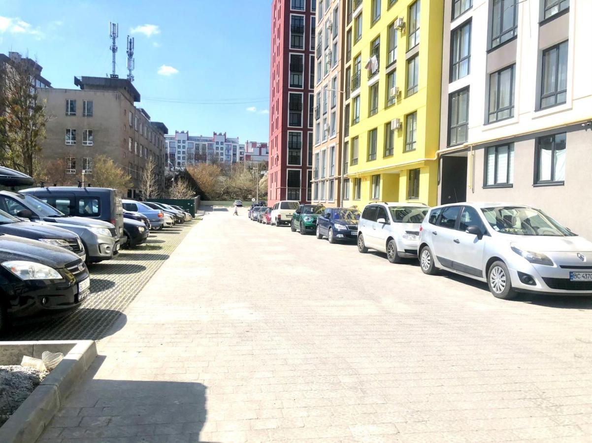 Osapart Beautiful Apartment In A Complex Semycvit Лвив Екстериор снимка