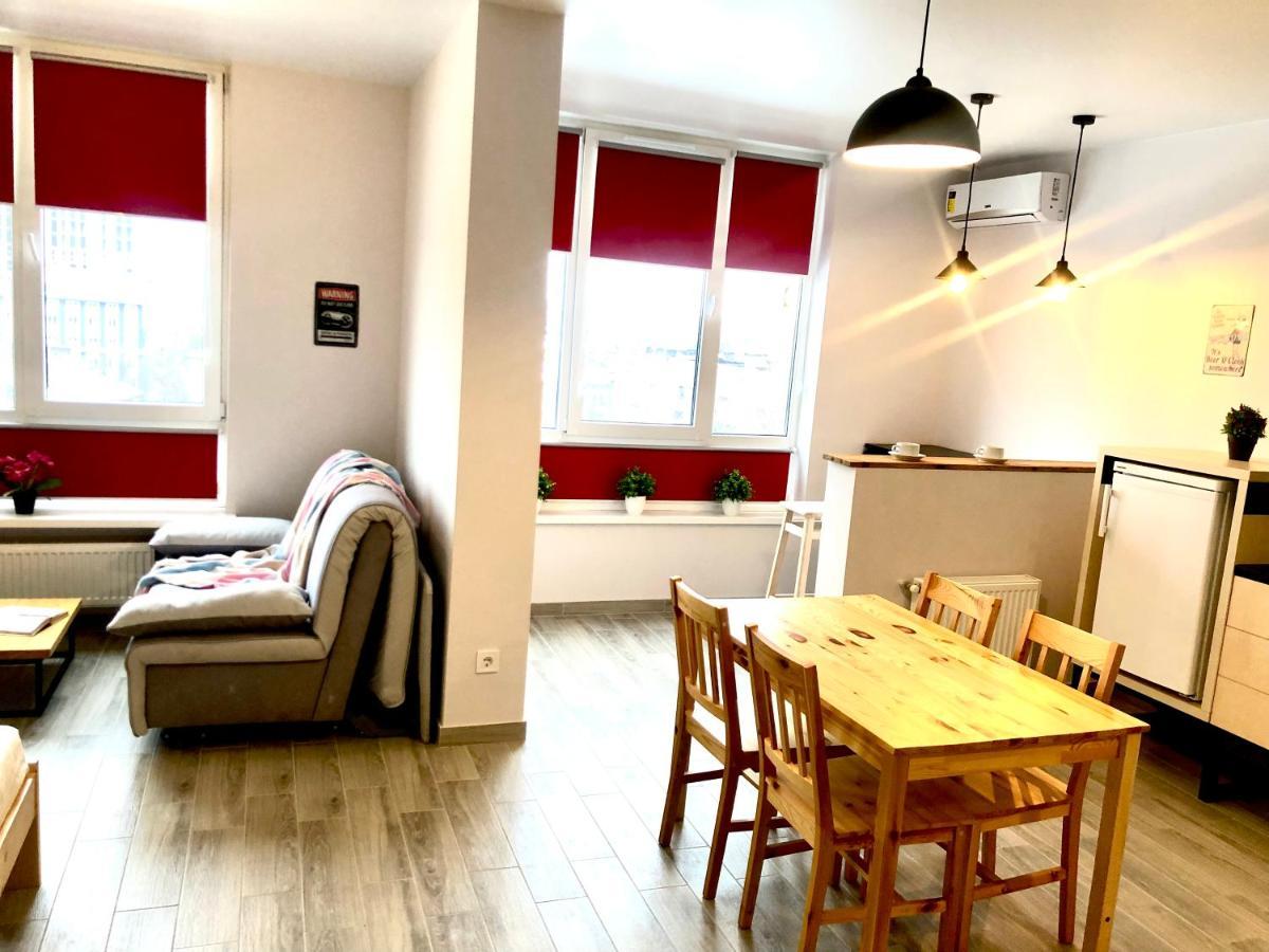 Osapart Beautiful Apartment In A Complex Semycvit Лвив Екстериор снимка