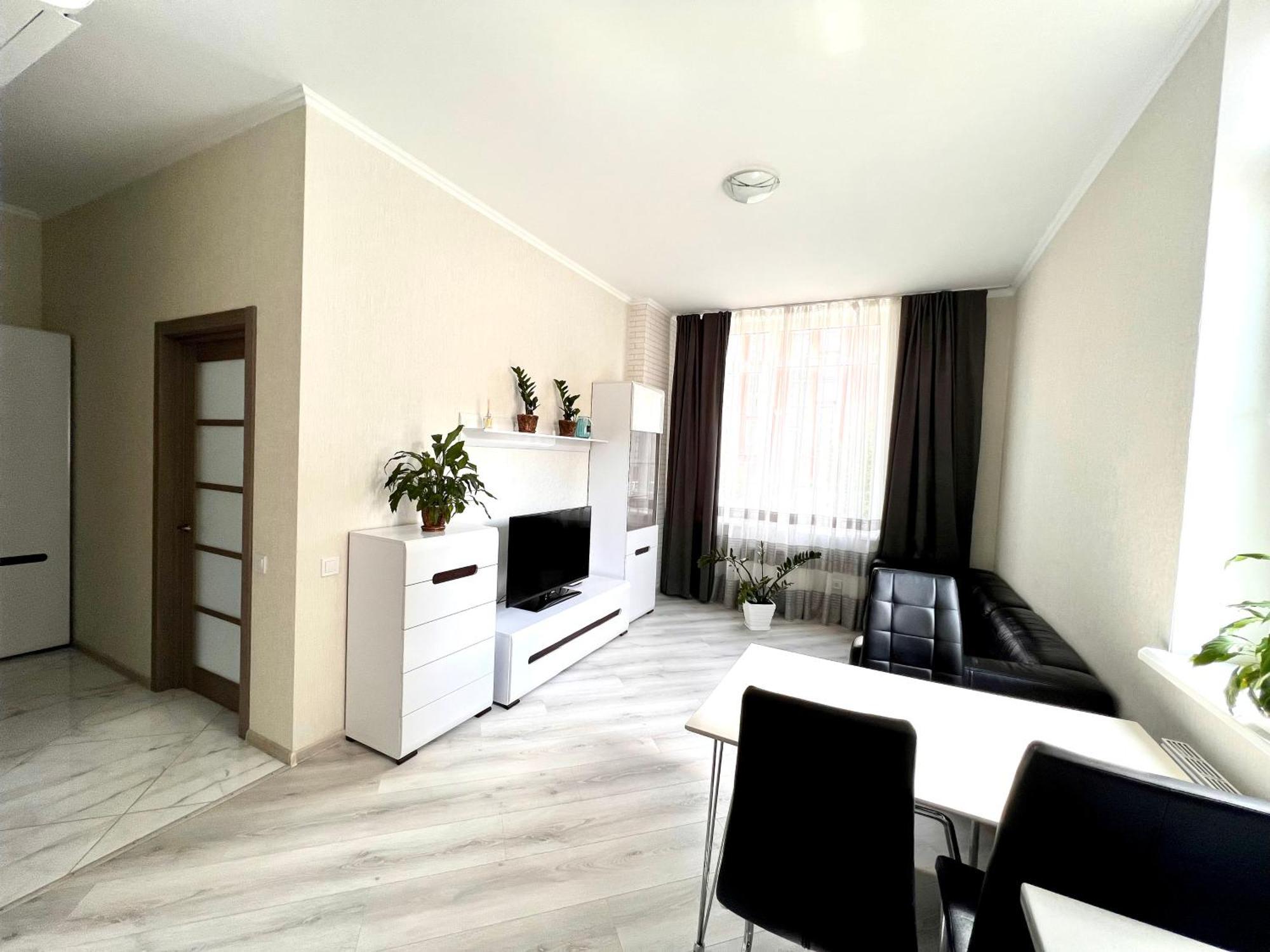 Osapart Beautiful Apartment In A Complex Semycvit Лвив Екстериор снимка