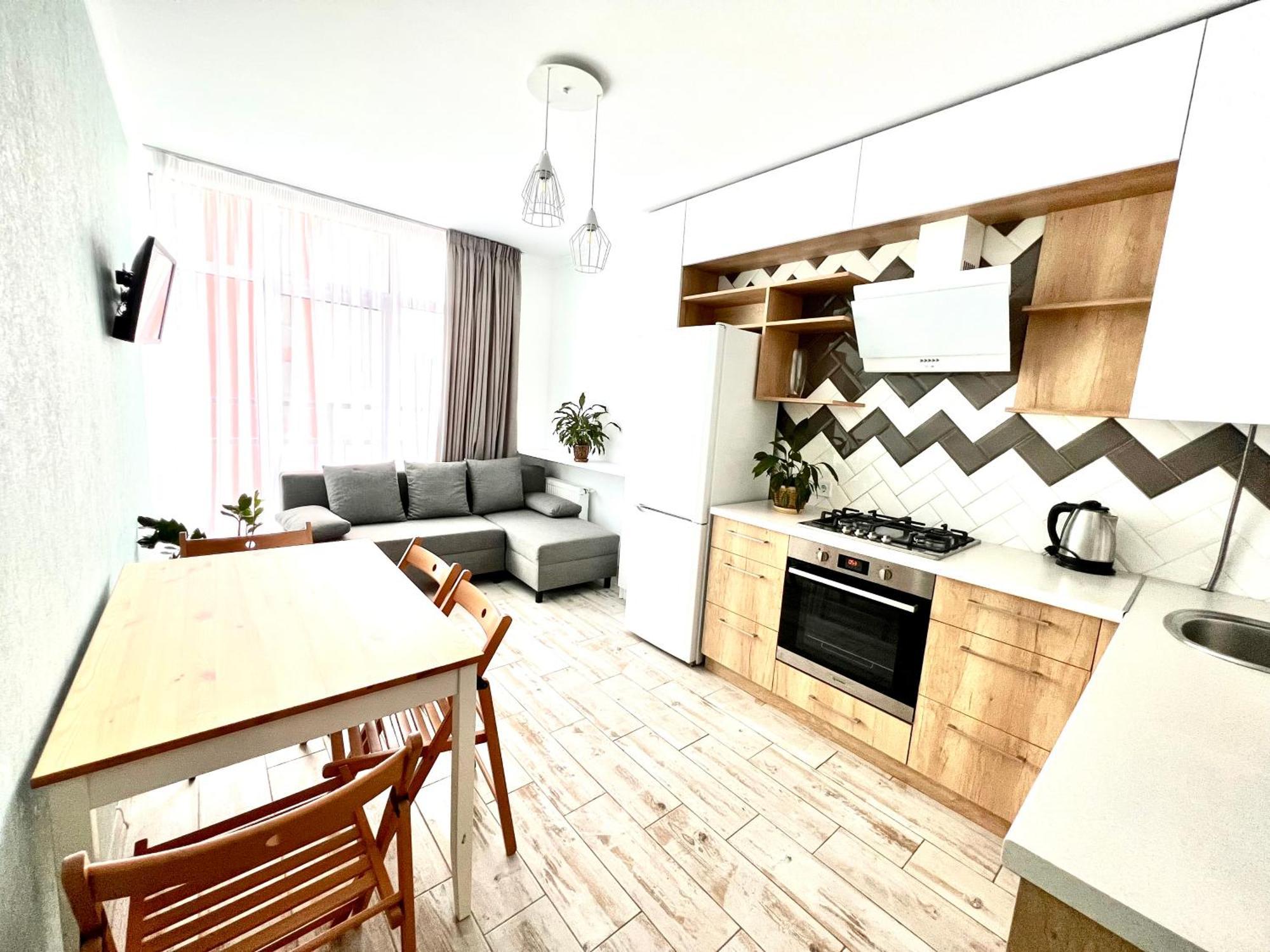 Osapart Beautiful Apartment In A Complex Semycvit Лвив Екстериор снимка