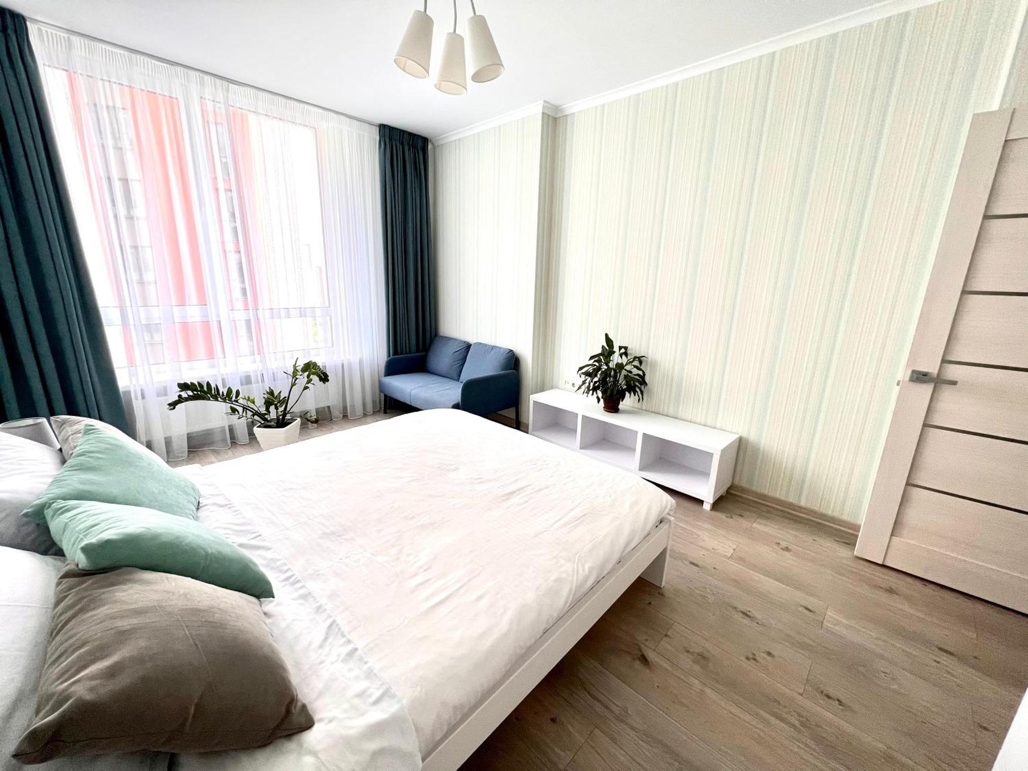Osapart Beautiful Apartment In A Complex Semycvit Лвив Екстериор снимка